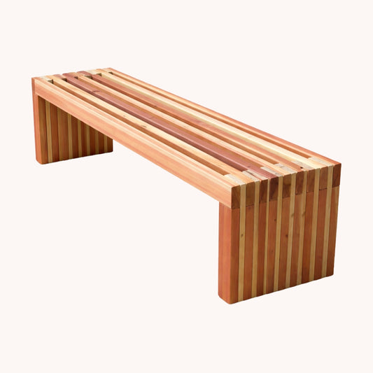 Brisa - Banco artesanal de madera natural para exteriores