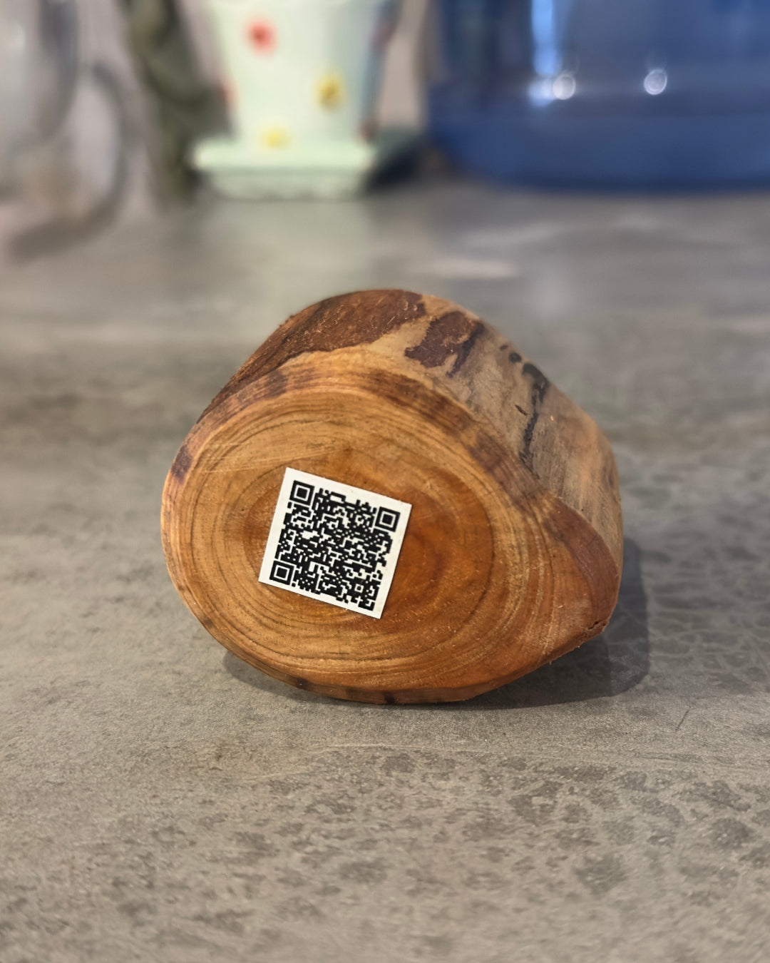 Porta lápiz artesanal de madera natural