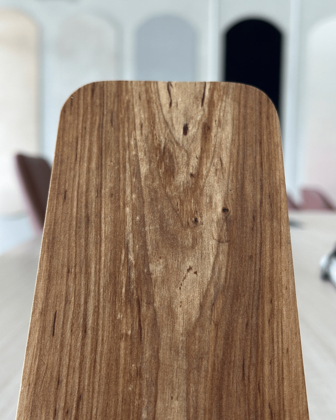 Dock - Soporte de madera para celular