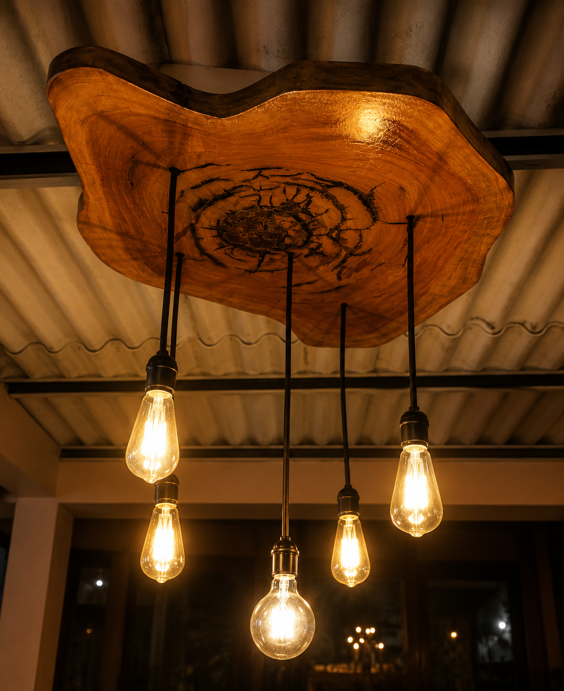 Luz - Lámpara suspendida de madera natural