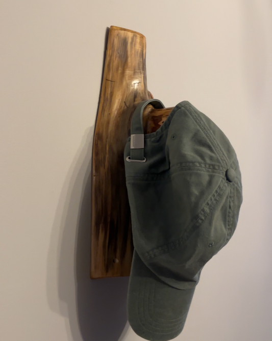 Perchero Escultural de Madera