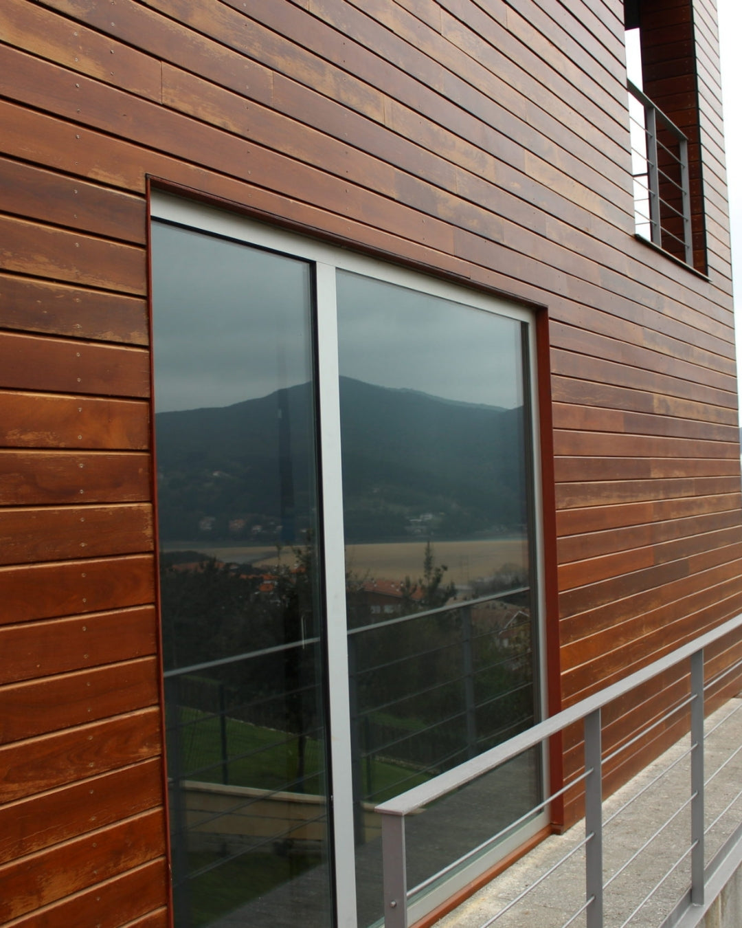Handcrafted natural wood wall cladding