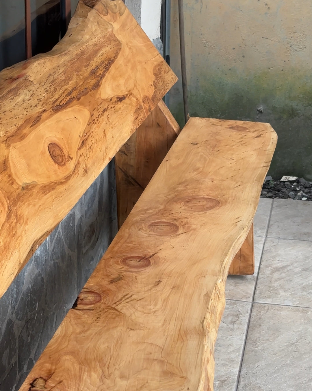 Banco Artesanal de Madera Sólida